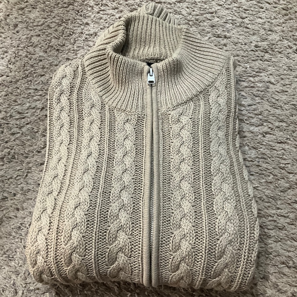 Express Men’s Cable Knit Sweater With Font Zipper  XL. 100% Cotton